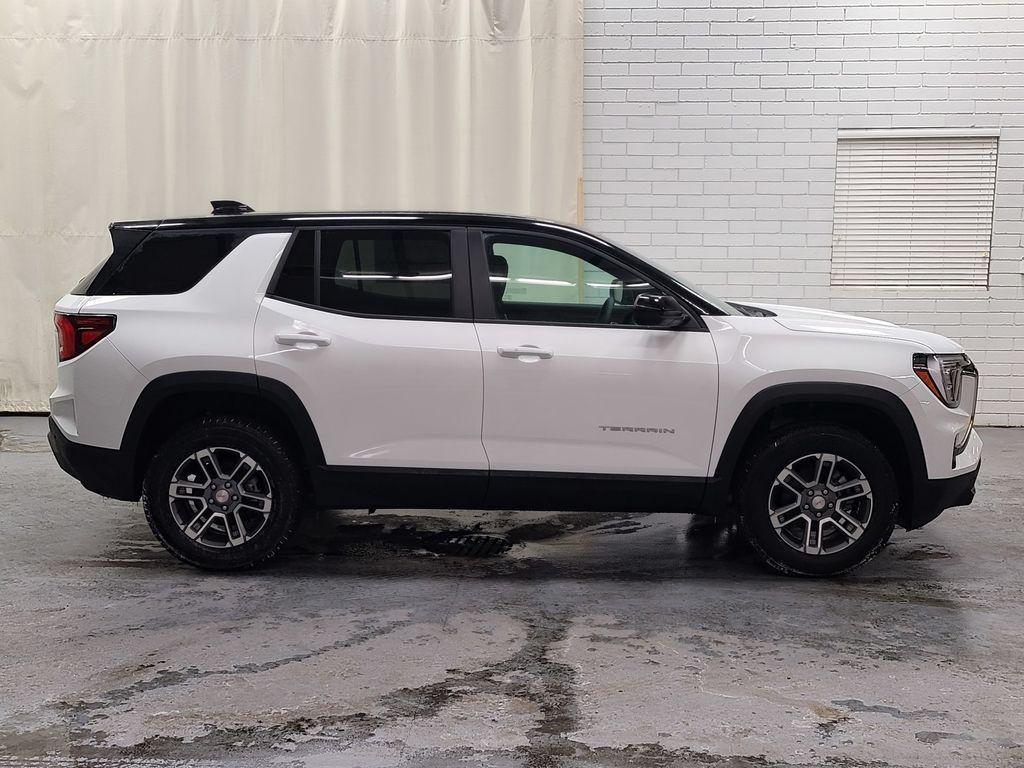 new 2025 GMC Terrain car, priced at $33,090