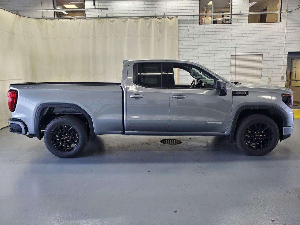 new 2025 GMC Sierra 1500 car, priced at $50,990