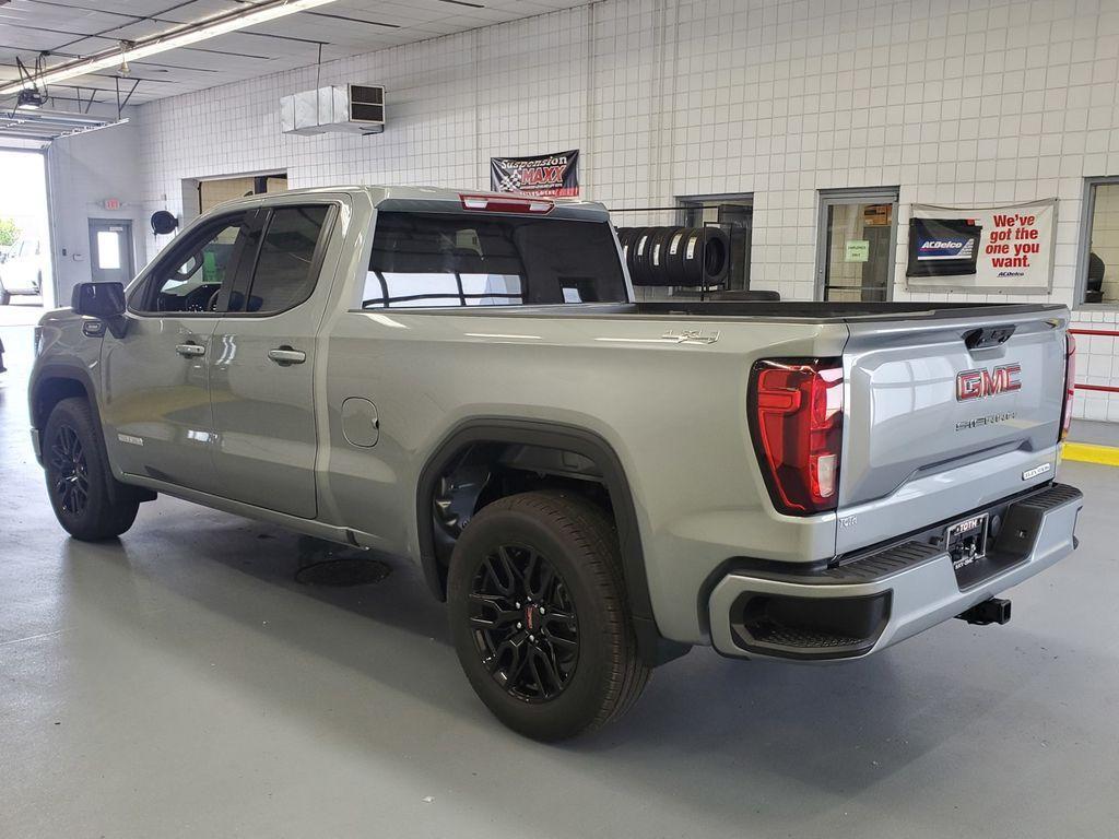 new 2025 GMC Sierra 1500 car, priced at $50,990