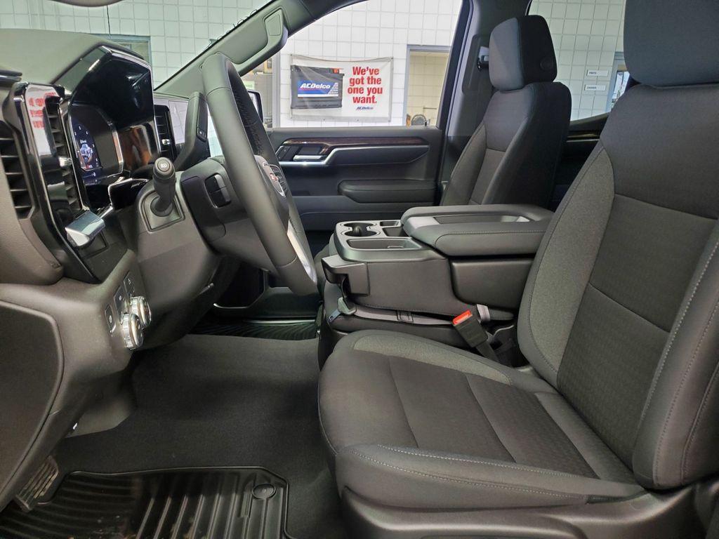 new 2025 GMC Sierra 1500 car, priced at $50,990