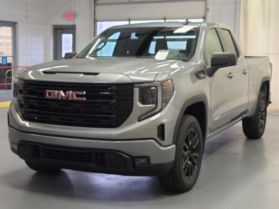 new 2025 GMC Sierra 1500 car, priced at $51,040