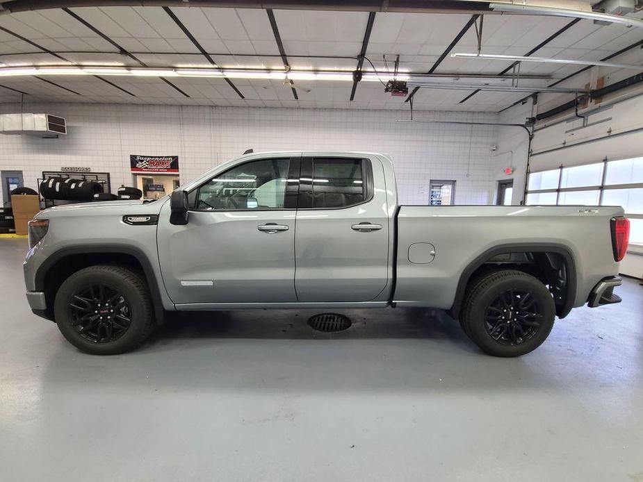 new 2025 GMC Sierra 1500 car, priced at $51,040