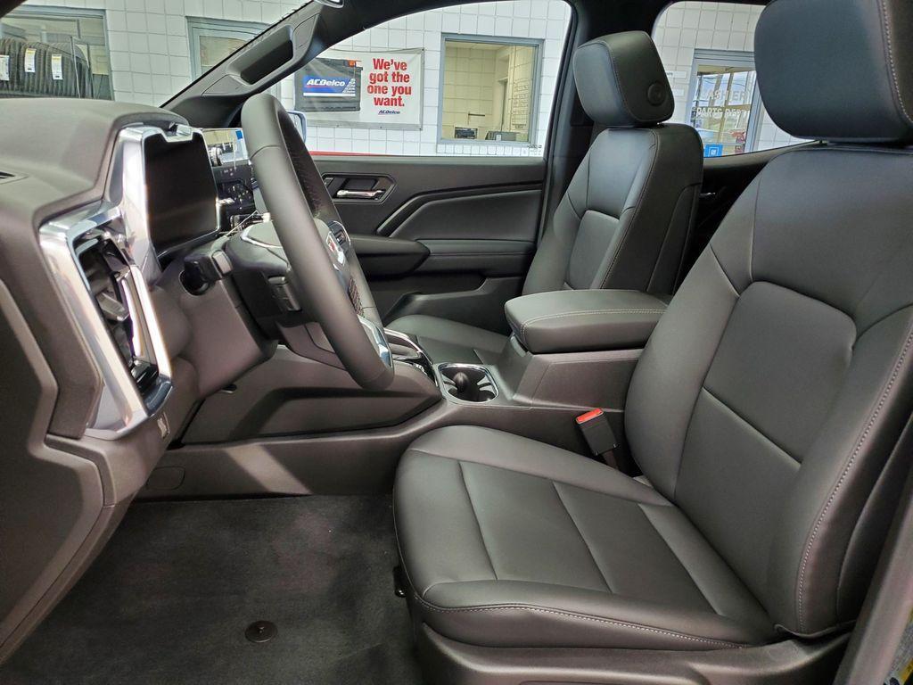 new 2025 GMC Canyon car, priced at $47,351