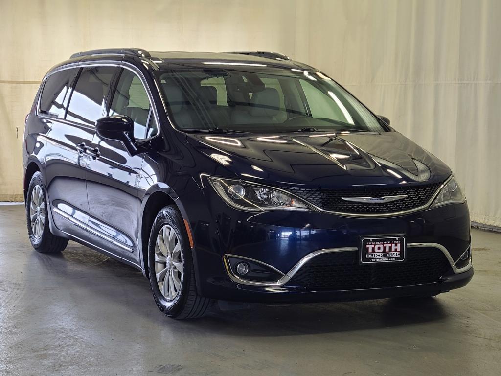 used 2018 Chrysler Pacifica car, priced at $14,968