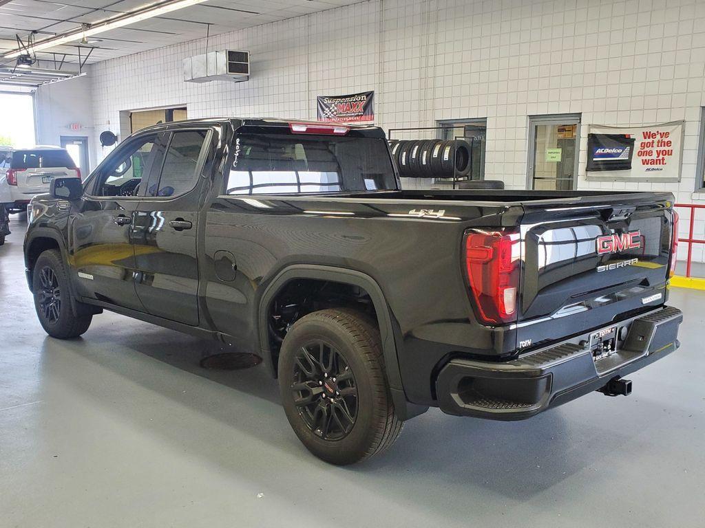 new 2025 GMC Sierra 1500 car, priced at $49,066