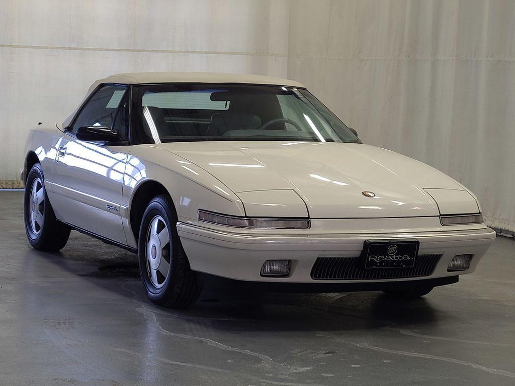 used 1990 Buick Reatta car, priced at $29,900