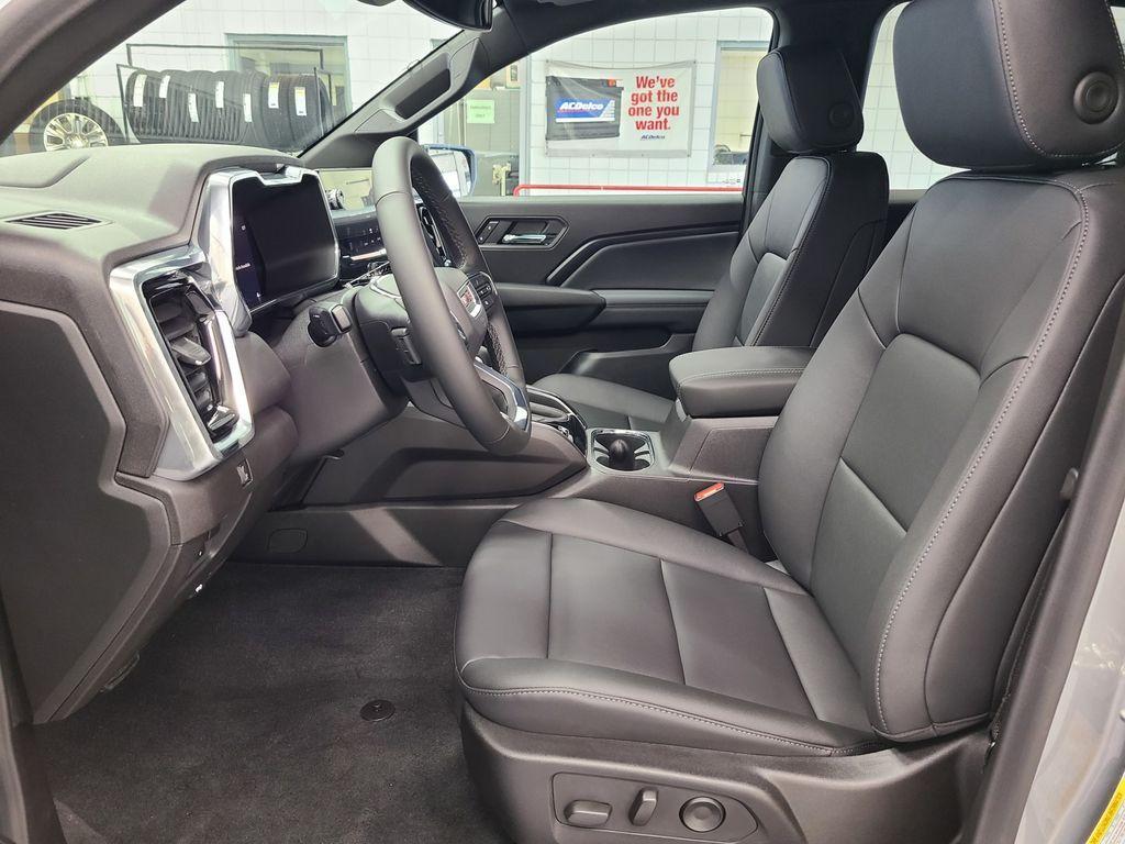 new 2025 GMC Canyon car, priced at $47,130