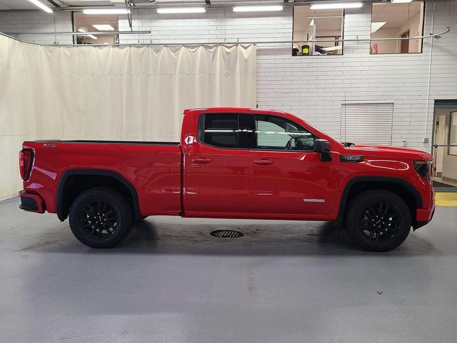 new 2025 GMC Sierra 1500 car, priced at $58,285