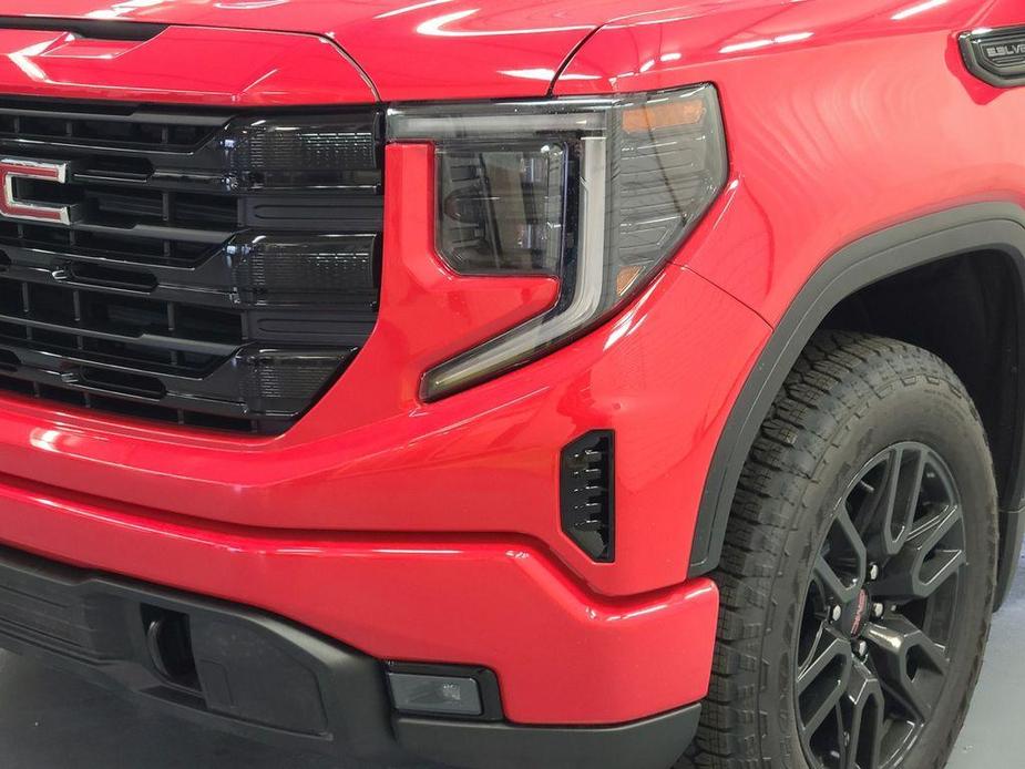 new 2025 GMC Sierra 1500 car, priced at $58,285