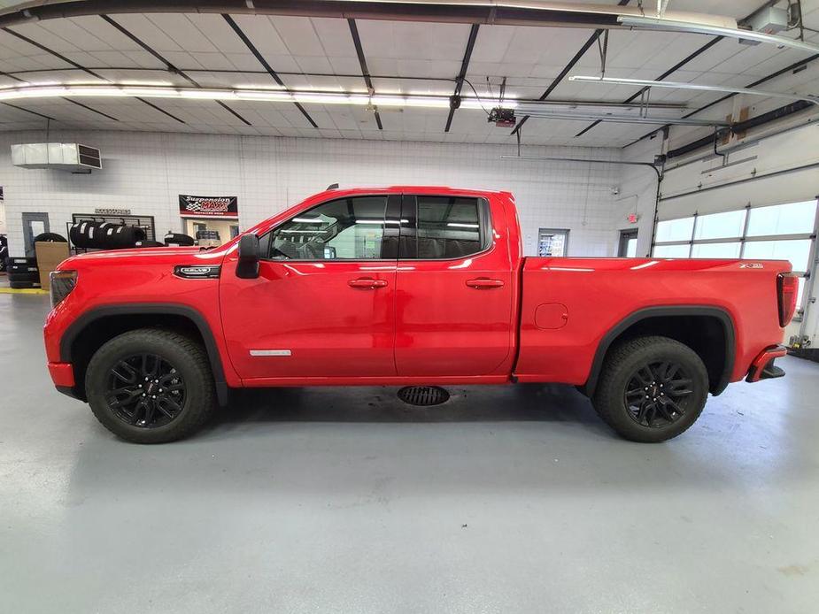 new 2025 GMC Sierra 1500 car, priced at $58,285