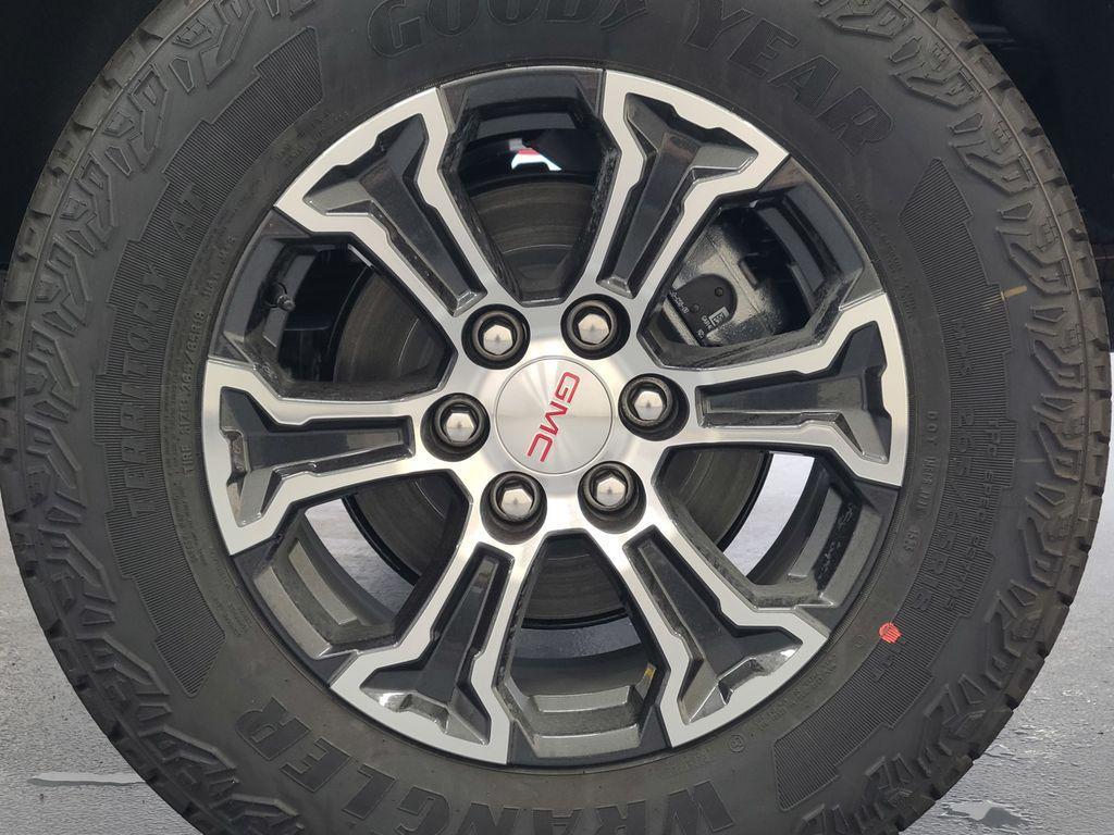 new 2025 GMC Canyon car, priced at $46,271