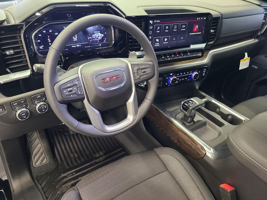 new 2025 GMC Sierra 1500 car, priced at $58,185
