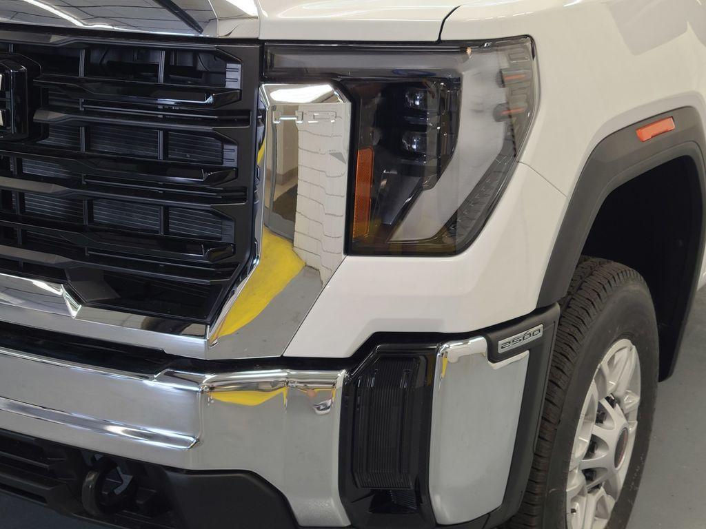 new 2025 GMC Sierra 2500 car, priced at $51,555