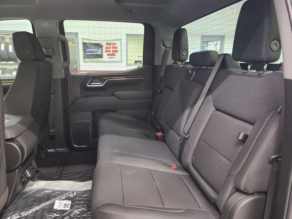 new 2025 GMC Sierra 1500 car, priced at $53,835