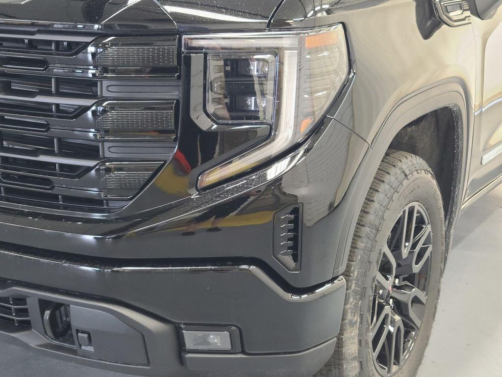 new 2025 GMC Sierra 1500 car, priced at $62,875