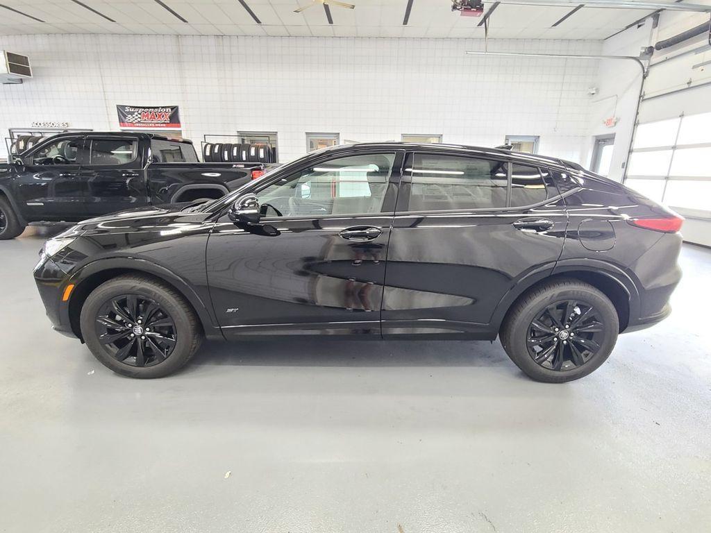 new 2025 Buick Envista car, priced at $30,070