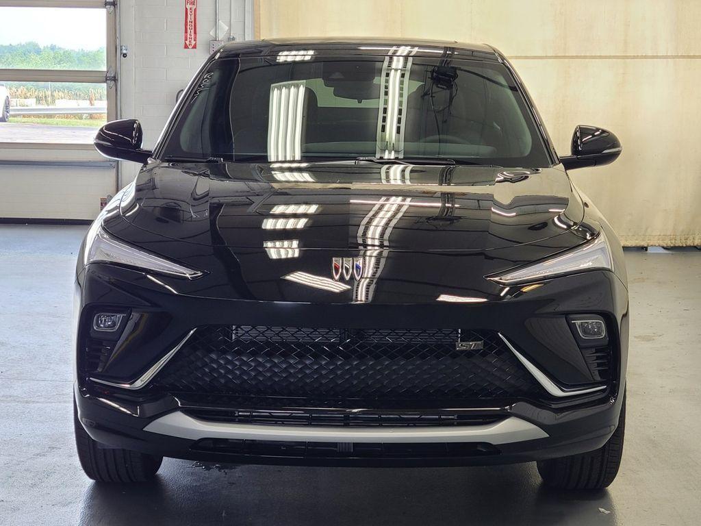 new 2025 Buick Envista car, priced at $30,070