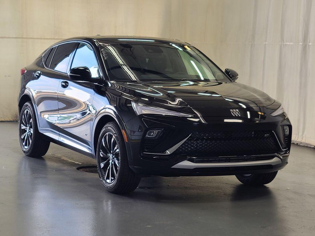 new 2025 Buick Envista car, priced at $30,070