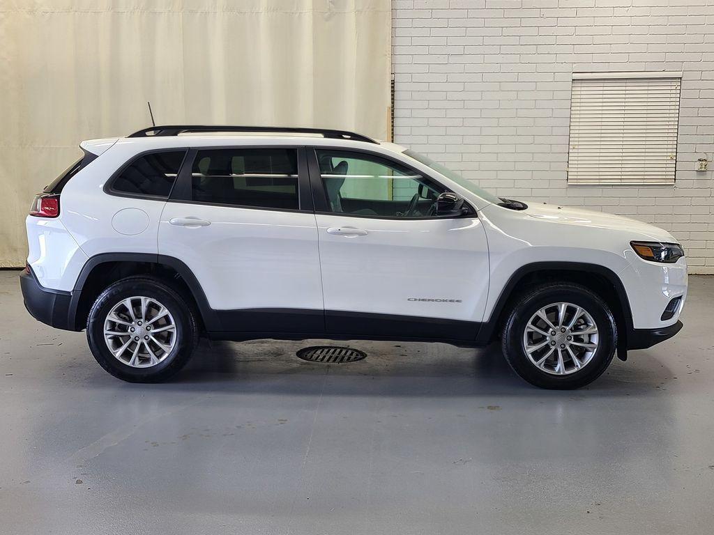 used 2022 Jeep Cherokee car, priced at $21,993