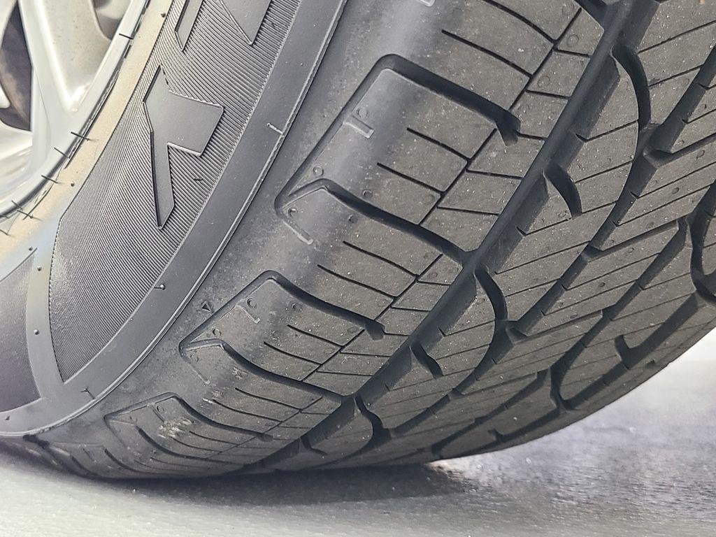 used 2022 Jeep Cherokee car, priced at $21,993