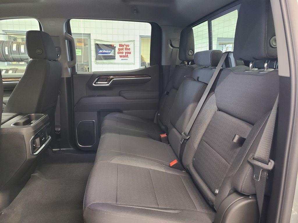new 2025 GMC Sierra 1500 car, priced at $57,546