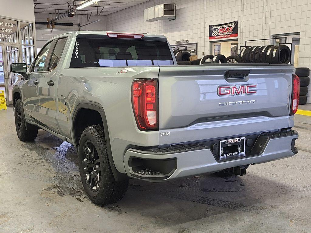 new 2025 GMC Sierra 1500 car, priced at $48,240