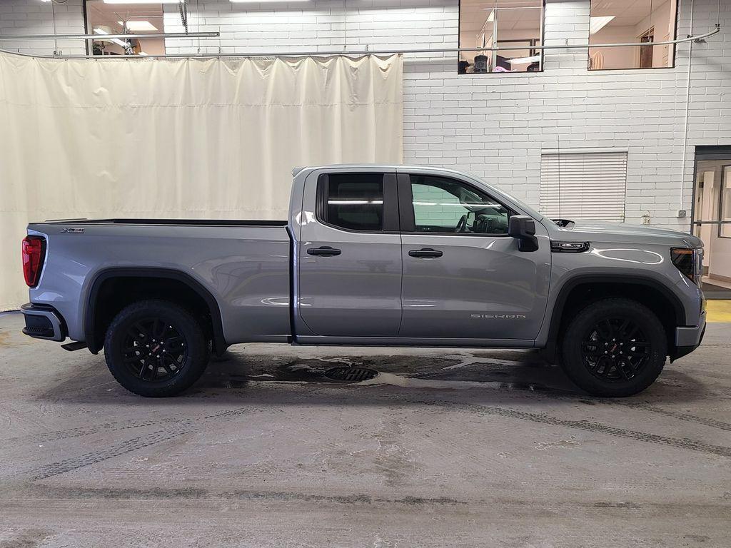 new 2025 GMC Sierra 1500 car, priced at $48,240