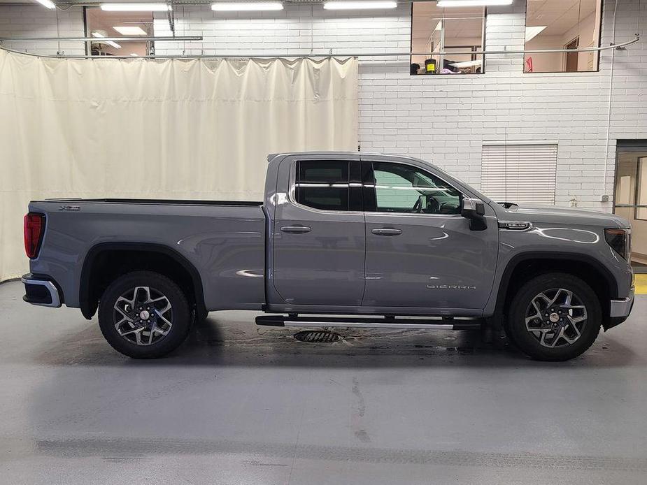 new 2025 GMC Sierra 1500 car, priced at $56,435