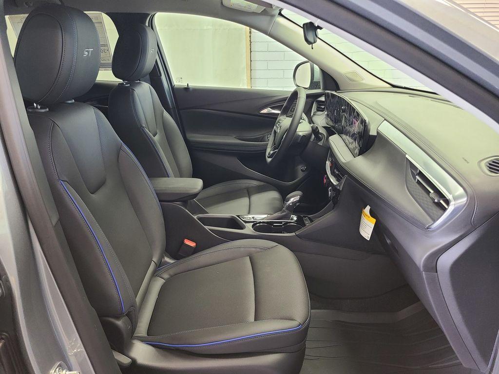 new 2026 Buick Encore GX car, priced at $30,250
