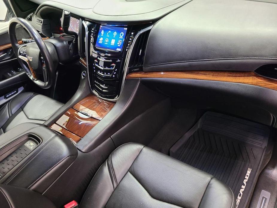 used 2015 Cadillac Escalade car, priced at $31,968