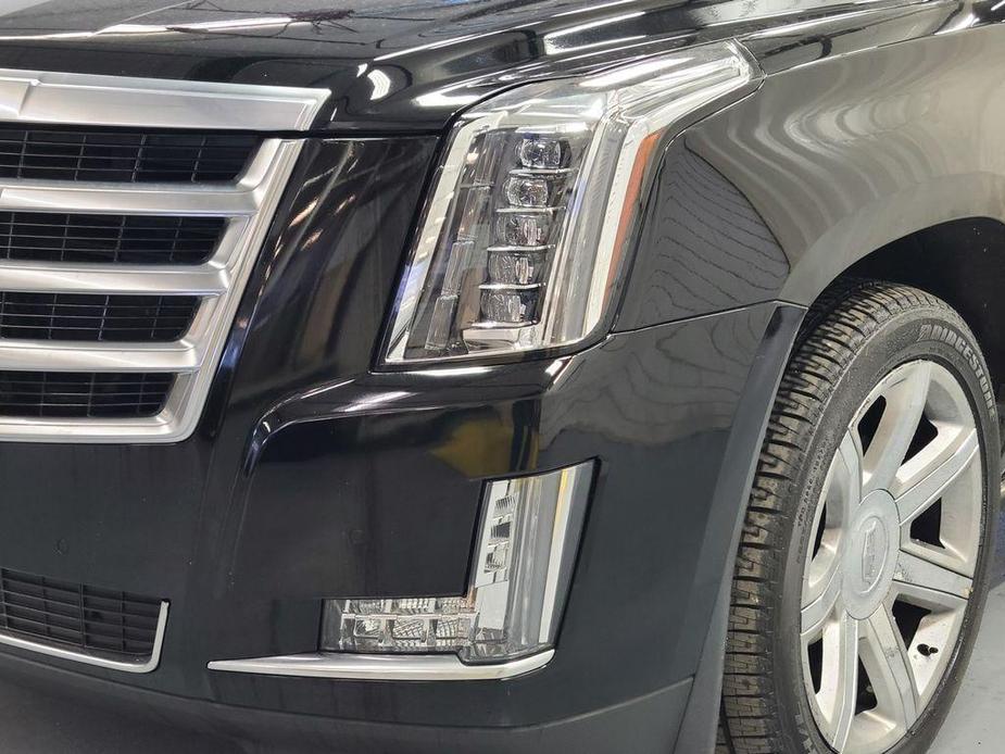 used 2015 Cadillac Escalade car, priced at $31,968