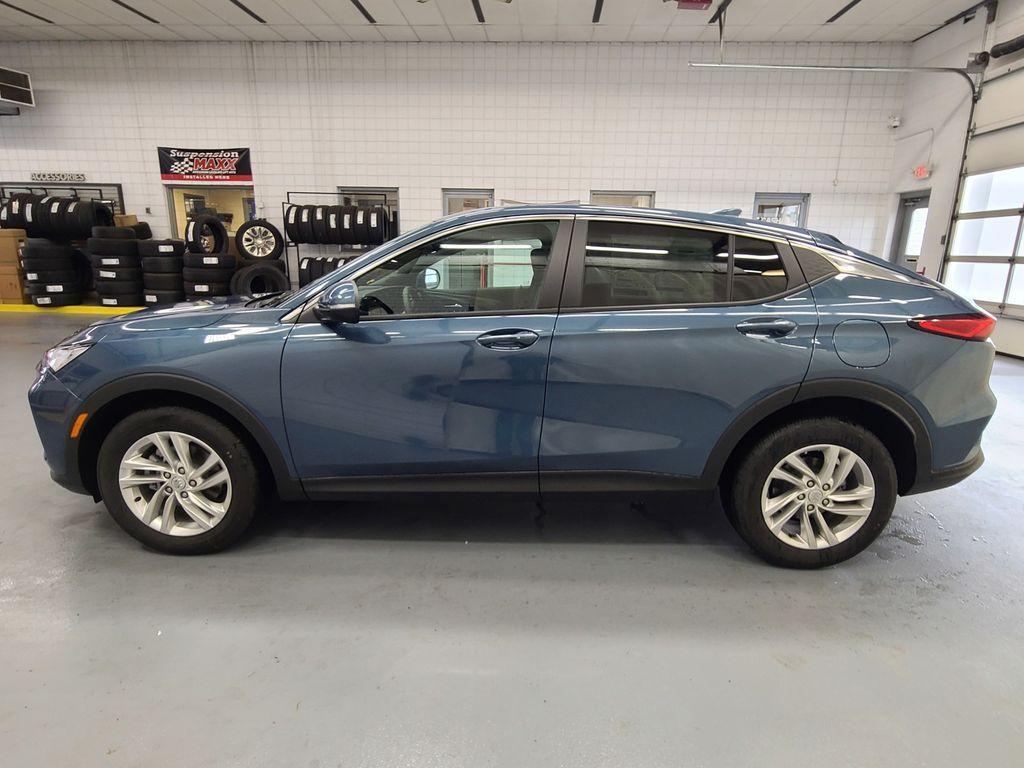 new 2025 Buick Envista car, priced at $27,875