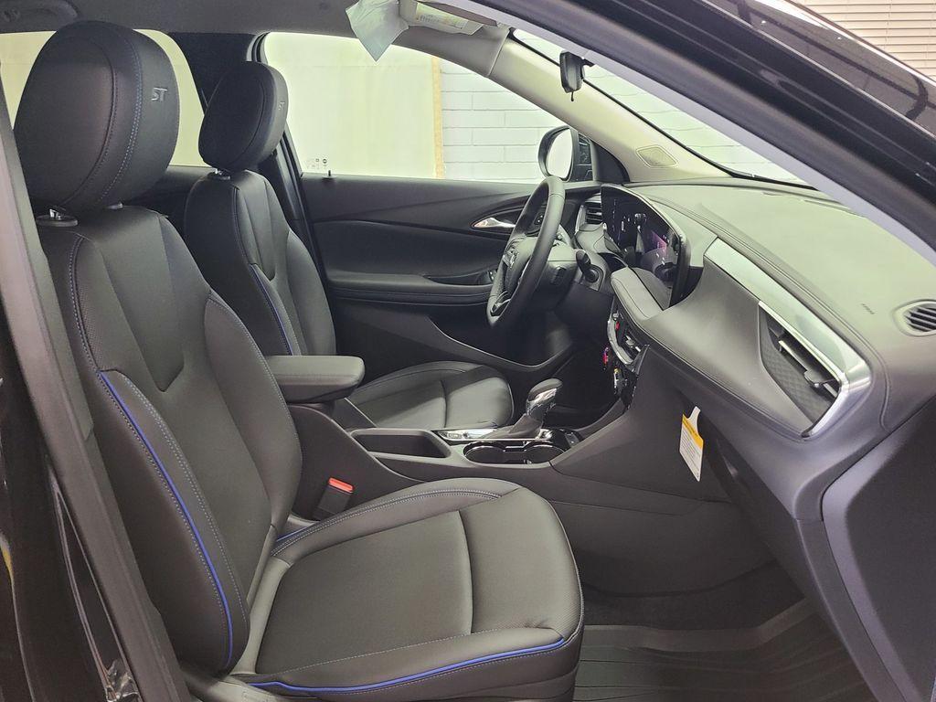 new 2025 Buick Encore GX car, priced at $28,305