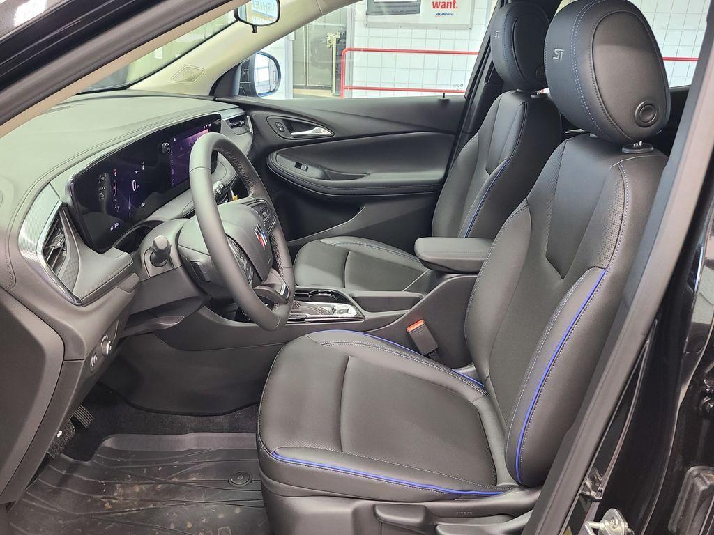 new 2025 Buick Encore GX car, priced at $28,305