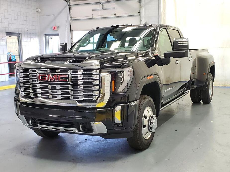 new 2024 GMC Sierra 3500 car, priced at $95,690