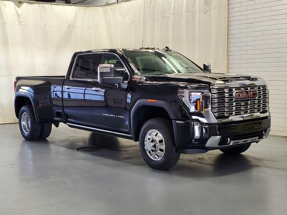 new 2024 GMC Sierra 3500 car, priced at $95,690