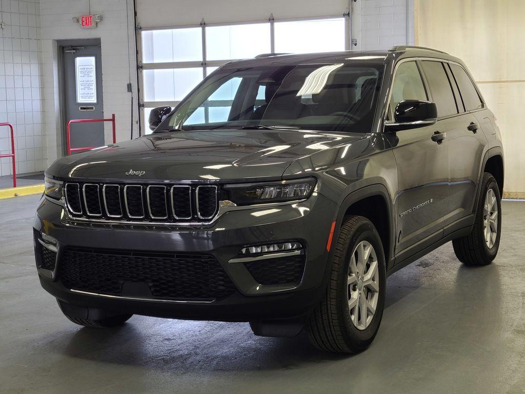 used 2022 Jeep Grand Cherokee car, priced at $36,993