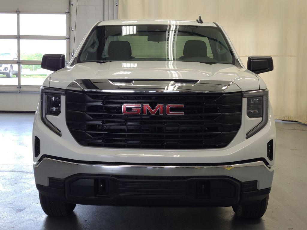 new 2025 GMC Sierra 1500 car, priced at $44,605