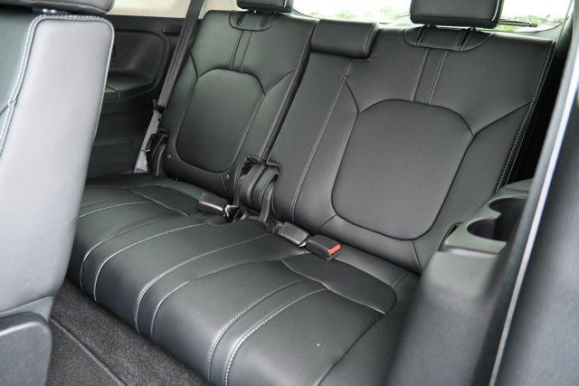 used 2025 Honda Pilot car, priced at $49,990