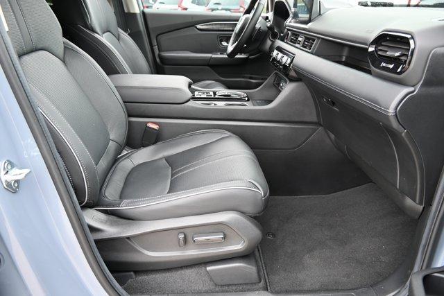 used 2025 Honda Pilot car, priced at $49,990