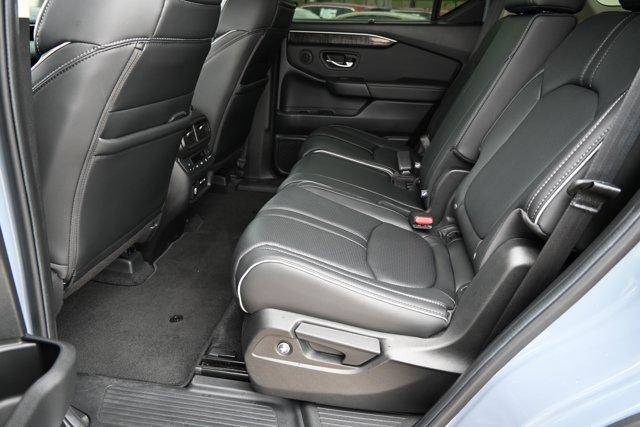 used 2025 Honda Pilot car, priced at $49,990
