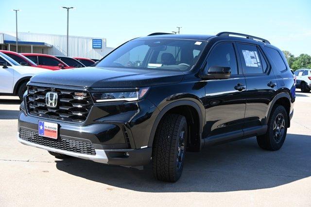 new 2025 Honda Pilot car, priced at $49,652