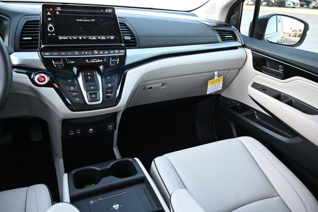 used 2025 Honda Odyssey car, priced at $41,419