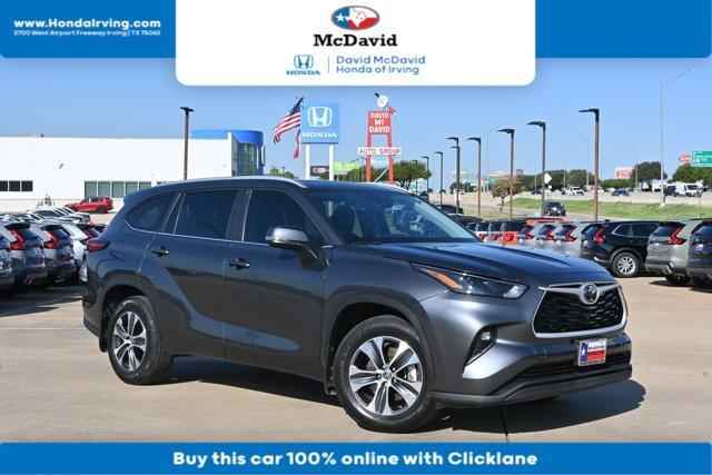 used 2023 Toyota Highlander car, priced at $36,487