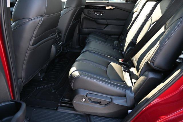 new 2025 Honda Pilot car, priced at $43,325