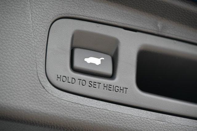 new 2025 Honda CR-V Hybrid car, priced at $40,091