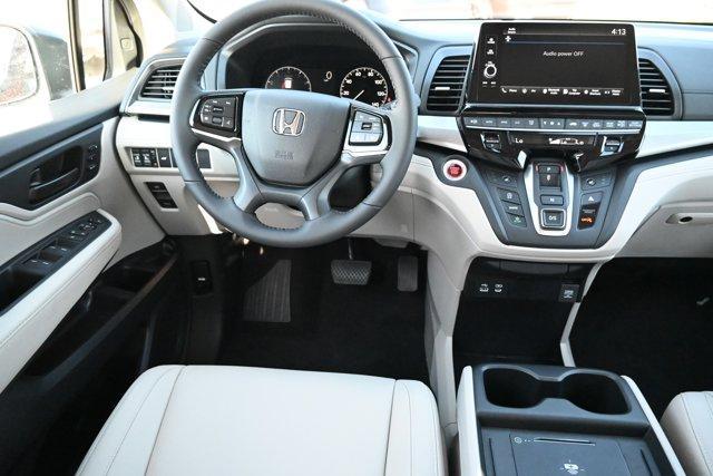 new 2026 Honda Odyssey car, priced at $42,364