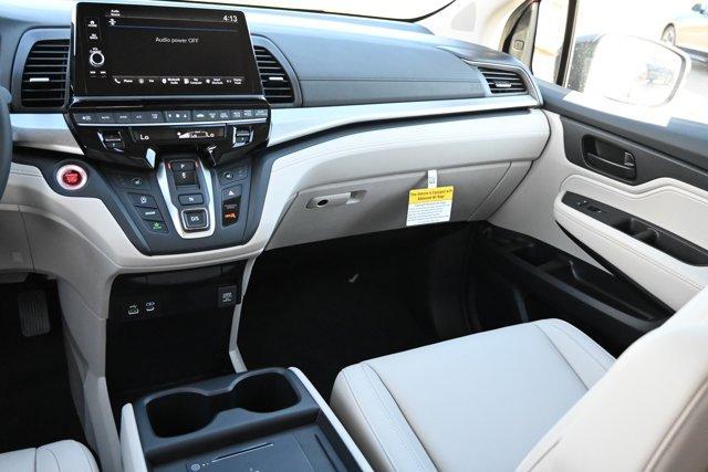 new 2026 Honda Odyssey car, priced at $42,364