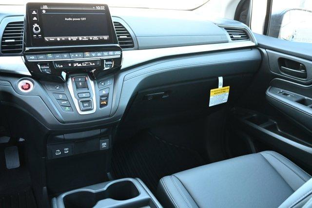 new 2026 Honda Odyssey car, priced at $42,683