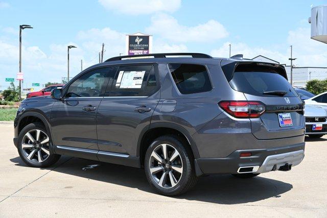 new 2025 Honda Pilot car, priced at $46,276